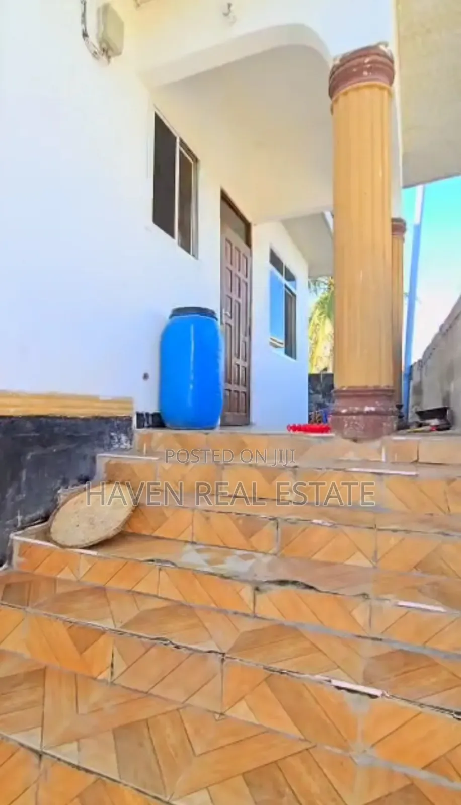 3bdrm House in Goba for sale