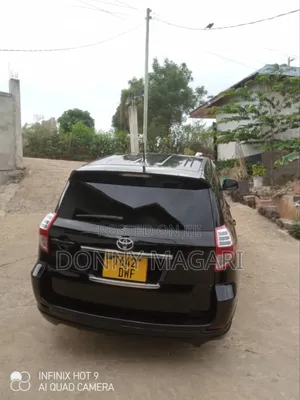 Toyota Vanguard 2010 Black