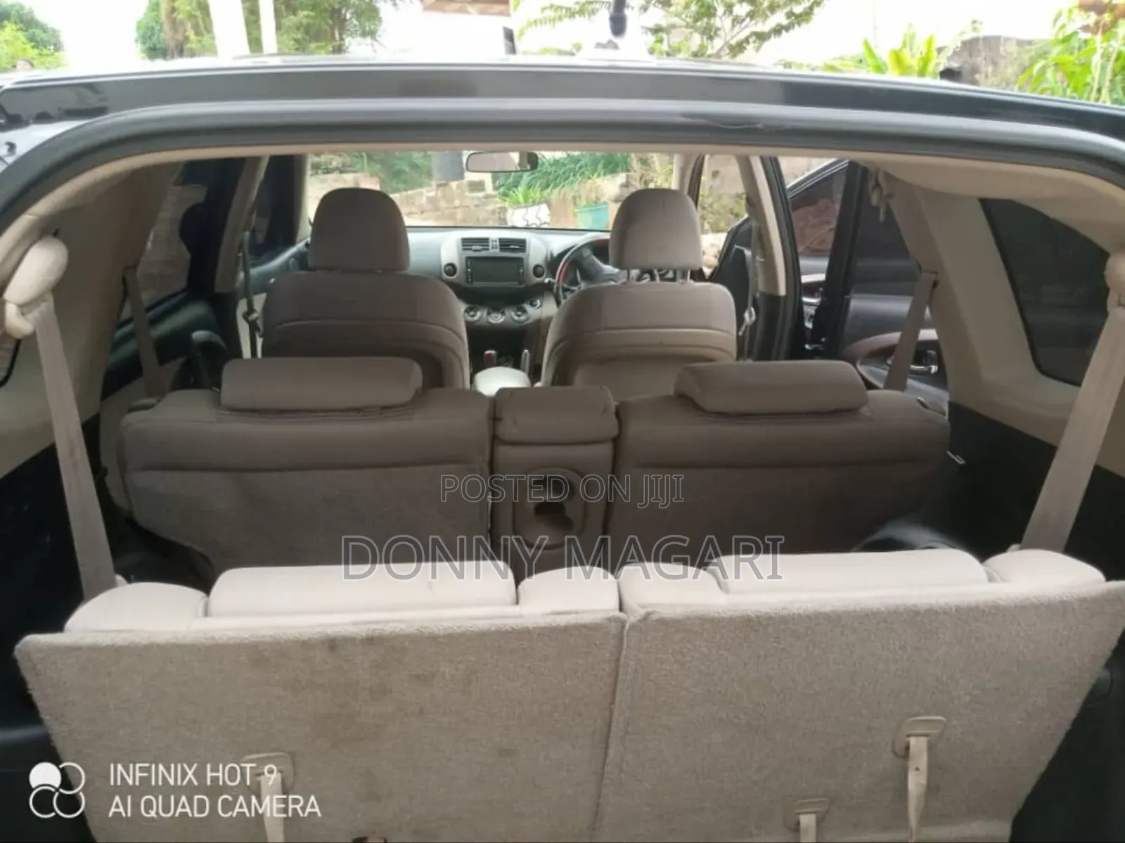Toyota Vanguard 2010 Black