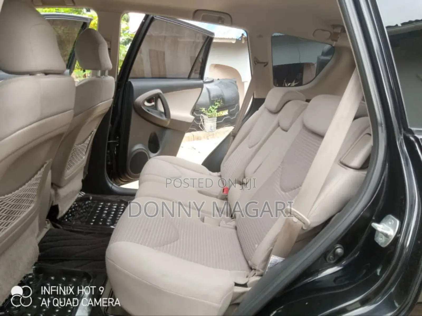 Toyota Vanguard 2010 Black