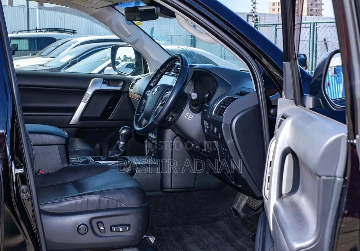 Toyota Land Cruiser Prado 2.7 2019 Black