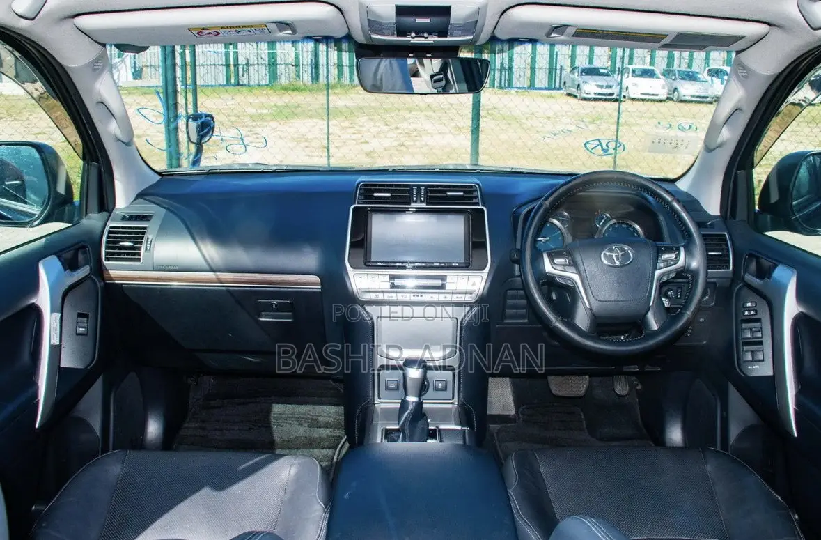 Toyota Land Cruiser Prado 2.7 2019 Black