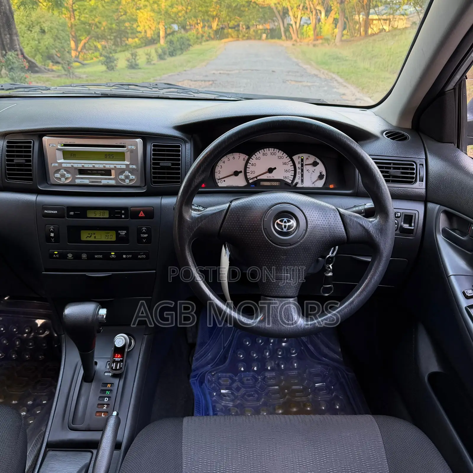 Toyota Corolla RunX 2004 Silver