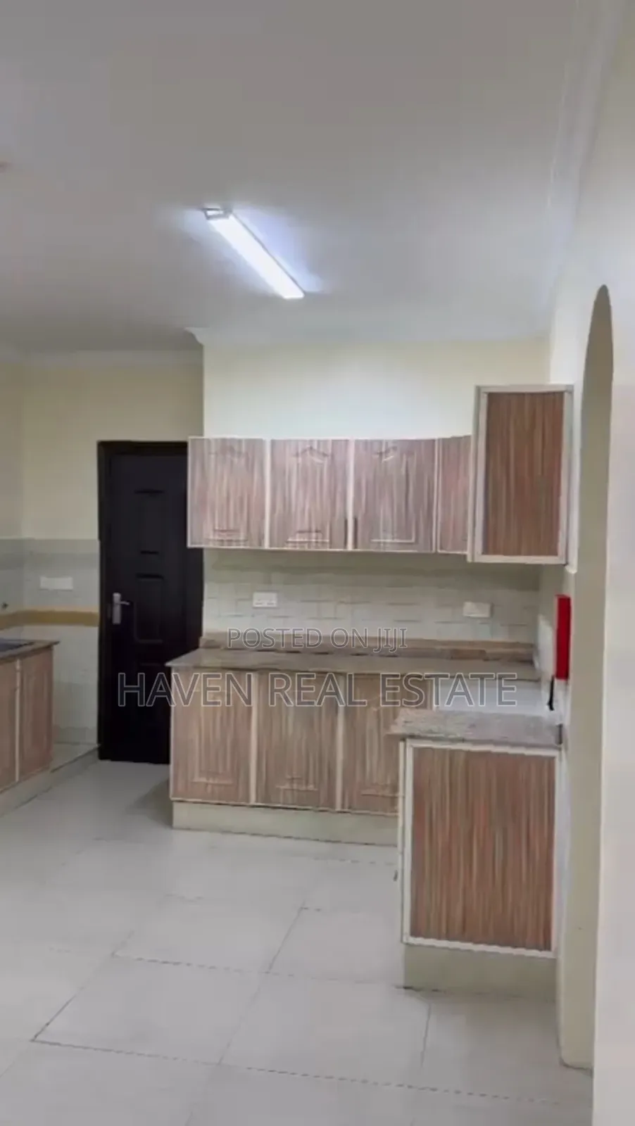 Furnished 3bdrm Apartment in Kivukoni for rent