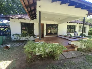 4bdrm Villa in Oyster Bay for rent