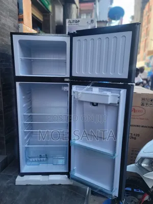 Pmax Refrigerator 205