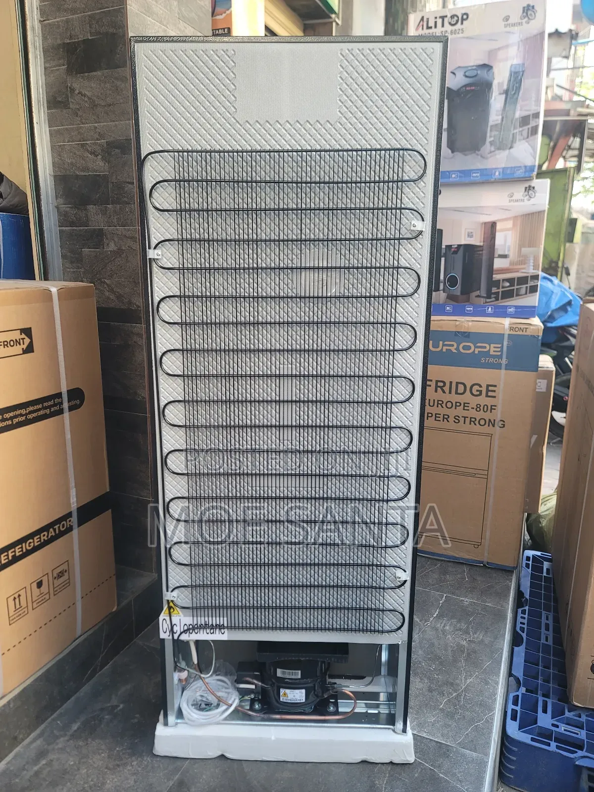 Pmax Refrigerator 205