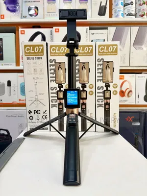 Cl07 Selfie Stick With a Built-in Screen Monitor