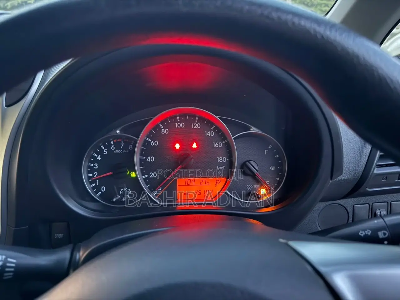 Toyota Ractis 1.5 FWD 2012 Silver