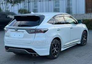 Toyota Harrier 2.0 2015 White