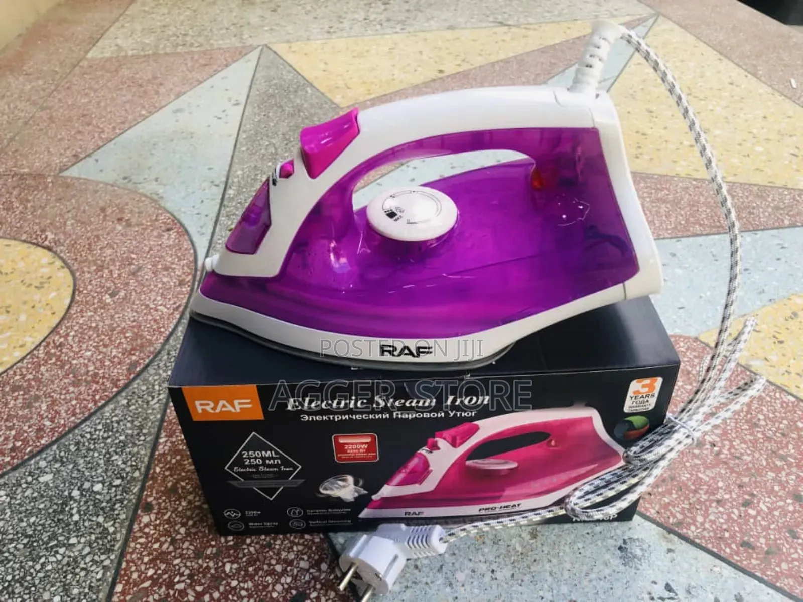 Raf Steam Iron