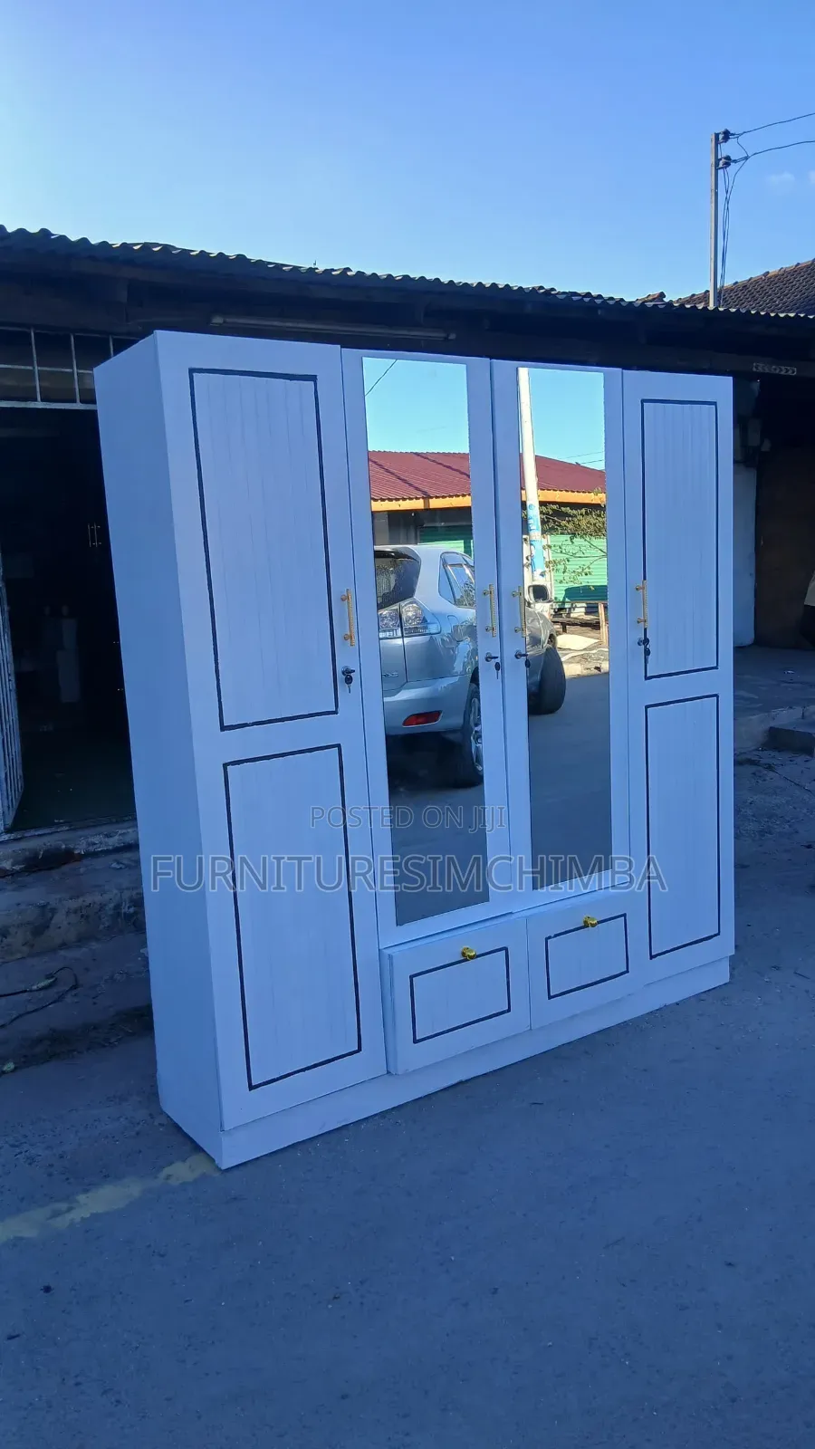 Kabati Four Door Kwaajiri Ya Nguo