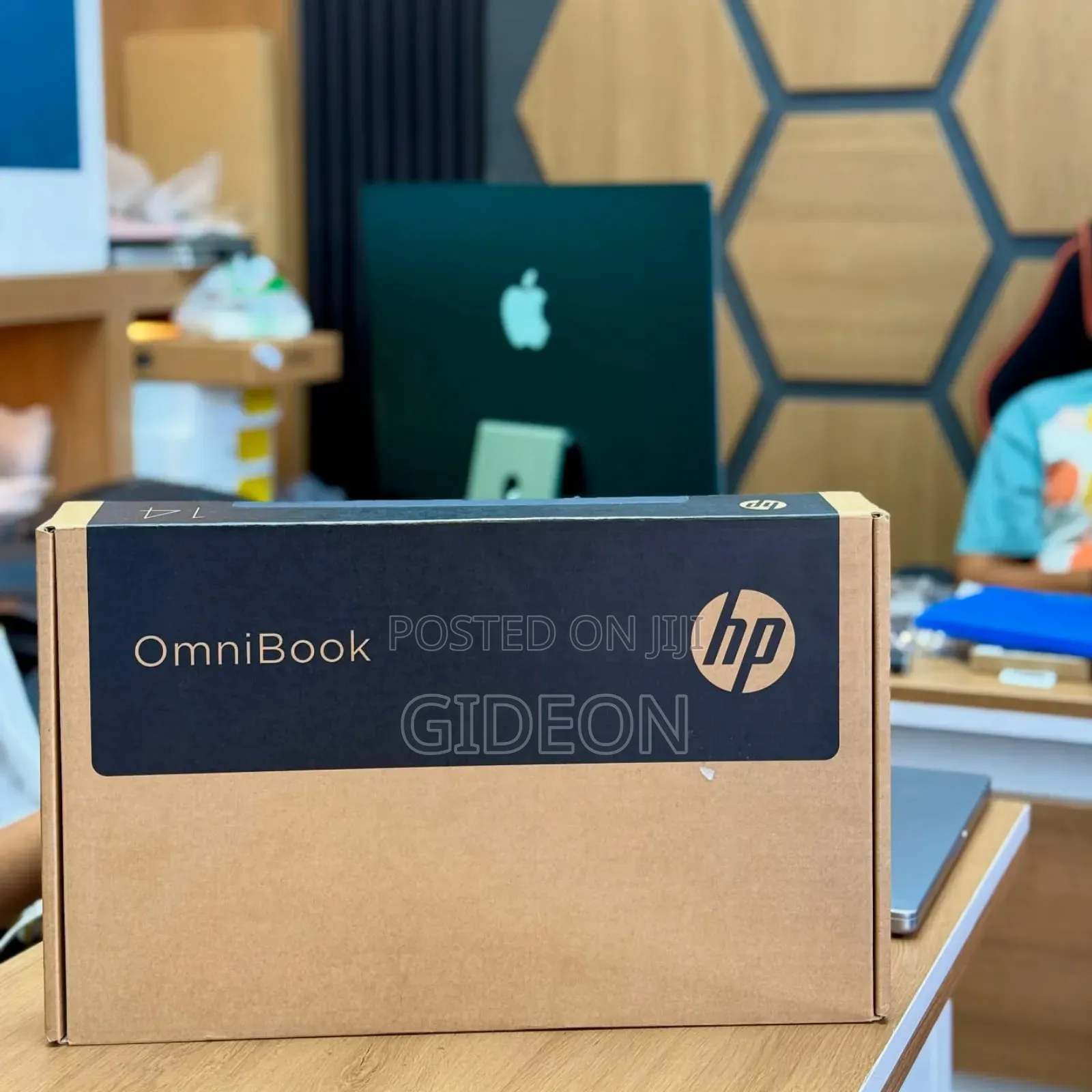 New Laptop HP OmniBook 5 Flip 14-Fp0023dx 8GB Intel Core 5 SSD 512GB
