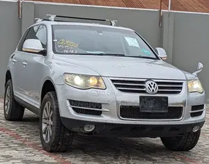 Volkswagen Touareg 2010 Silver