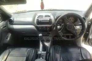 Toyota RAV4 2005 Silver