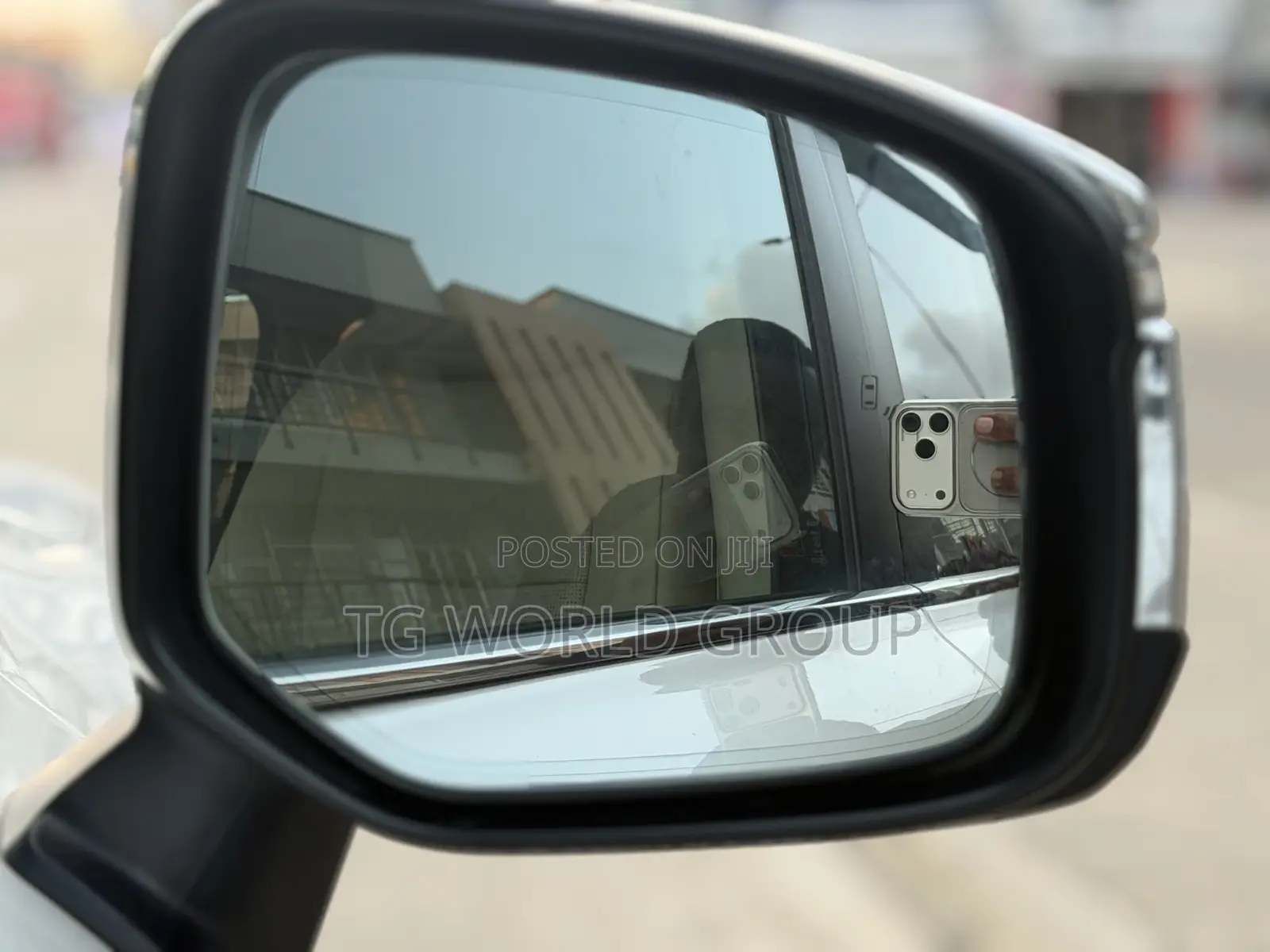 New Toyota Land Cruiser LC300 2024 White