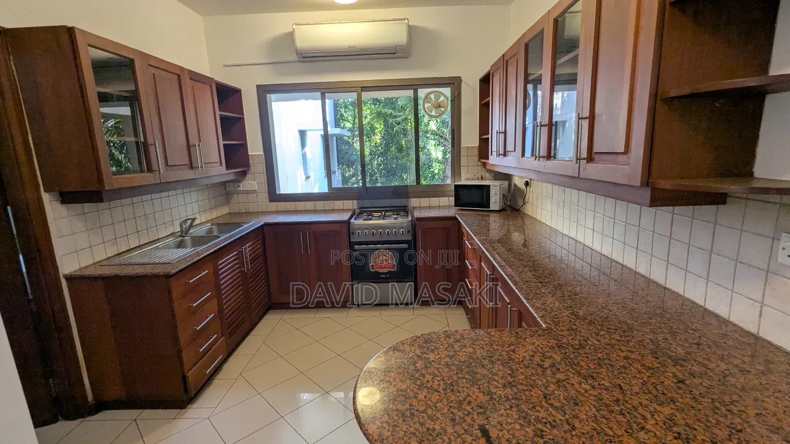 Furnished 3bdrm Apartment in Apts, Masaki for rent