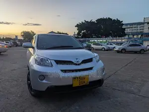 Toyota IST 2007 Silver