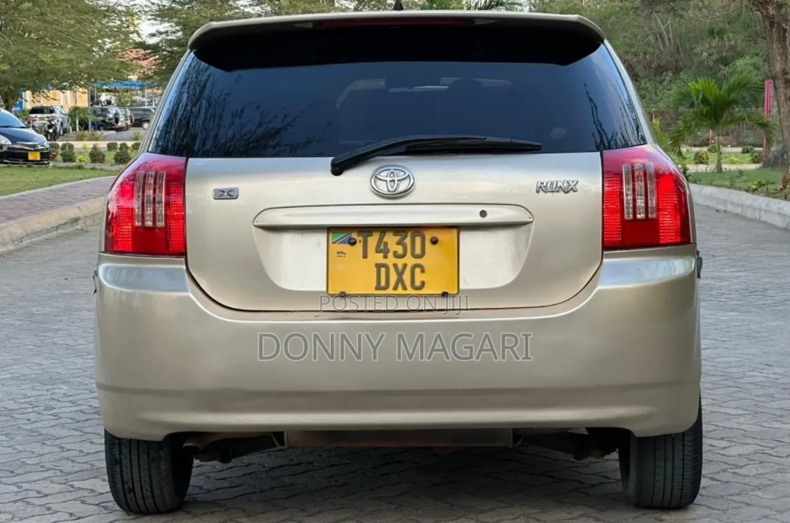 Toyota Corolla RunX 2004 Gold