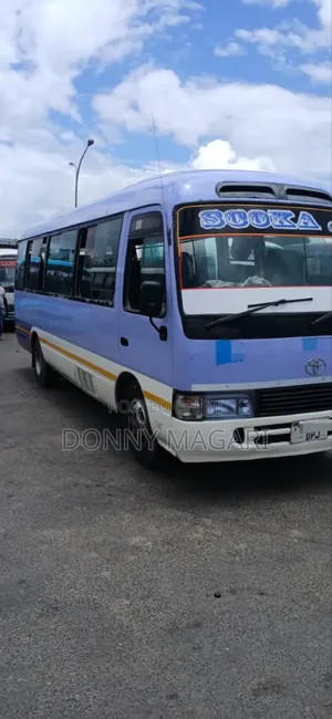 Toyota Coaster 2004 Blue