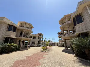 4bdrm Villa in Coolest Estate, Masaki for rent