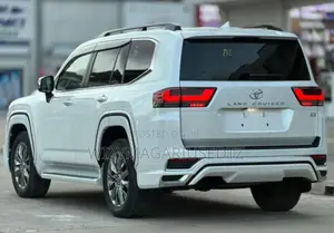 New Toyota Land Cruiser 2025 White