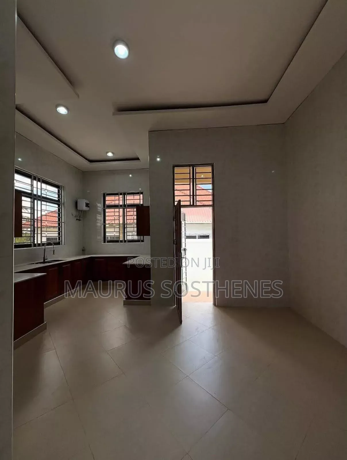 3bdrm House in Goba for sale