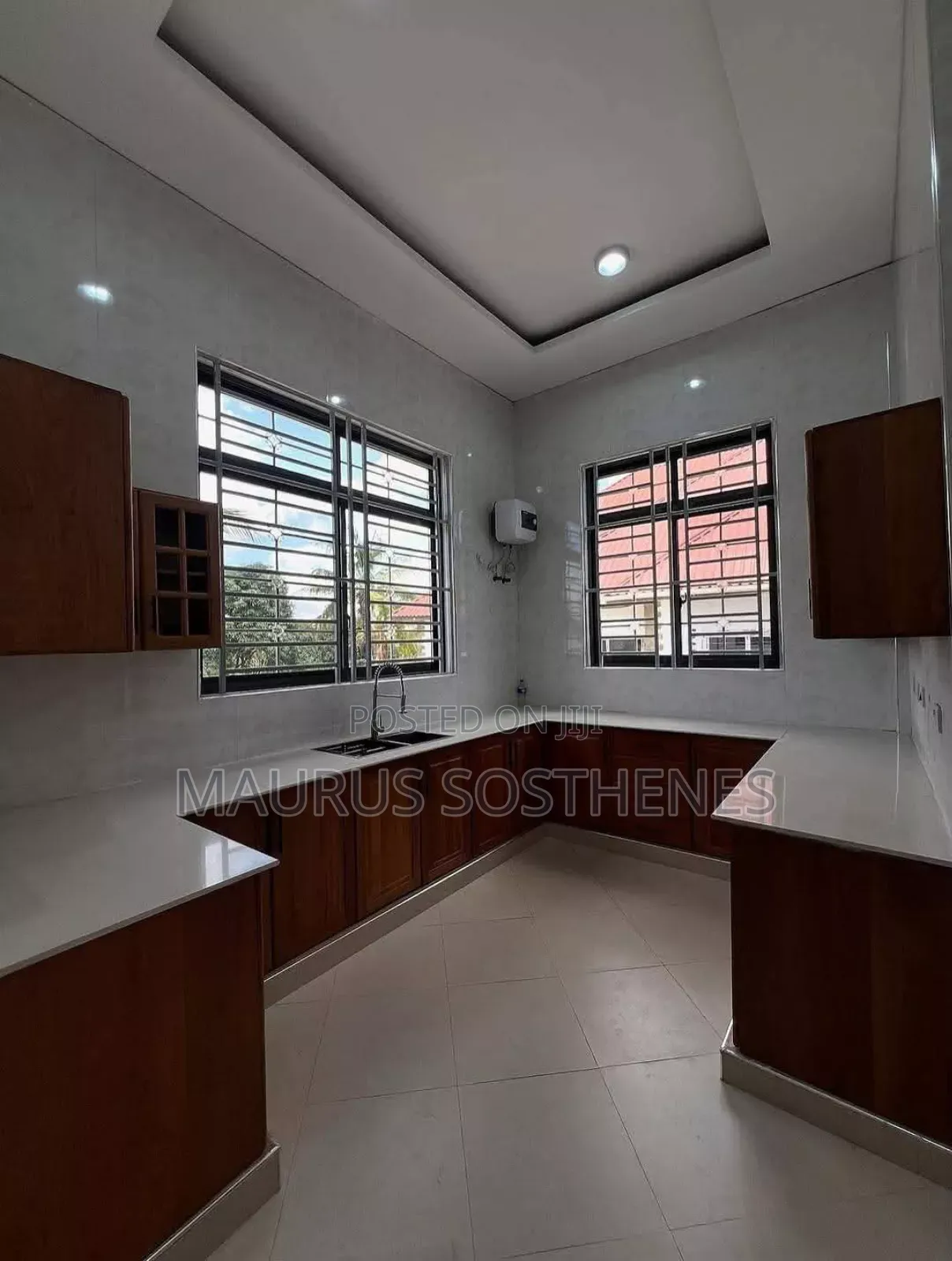 3bdrm House in Goba for sale