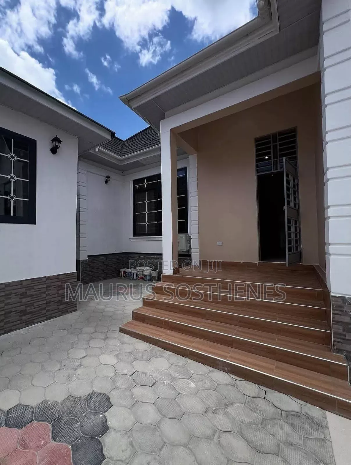 3bdrm House in Goba for sale