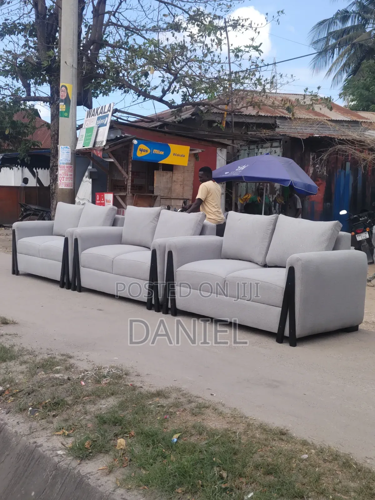 Sofa Set Ya 2:2:2 Rangi Ya Kijivu