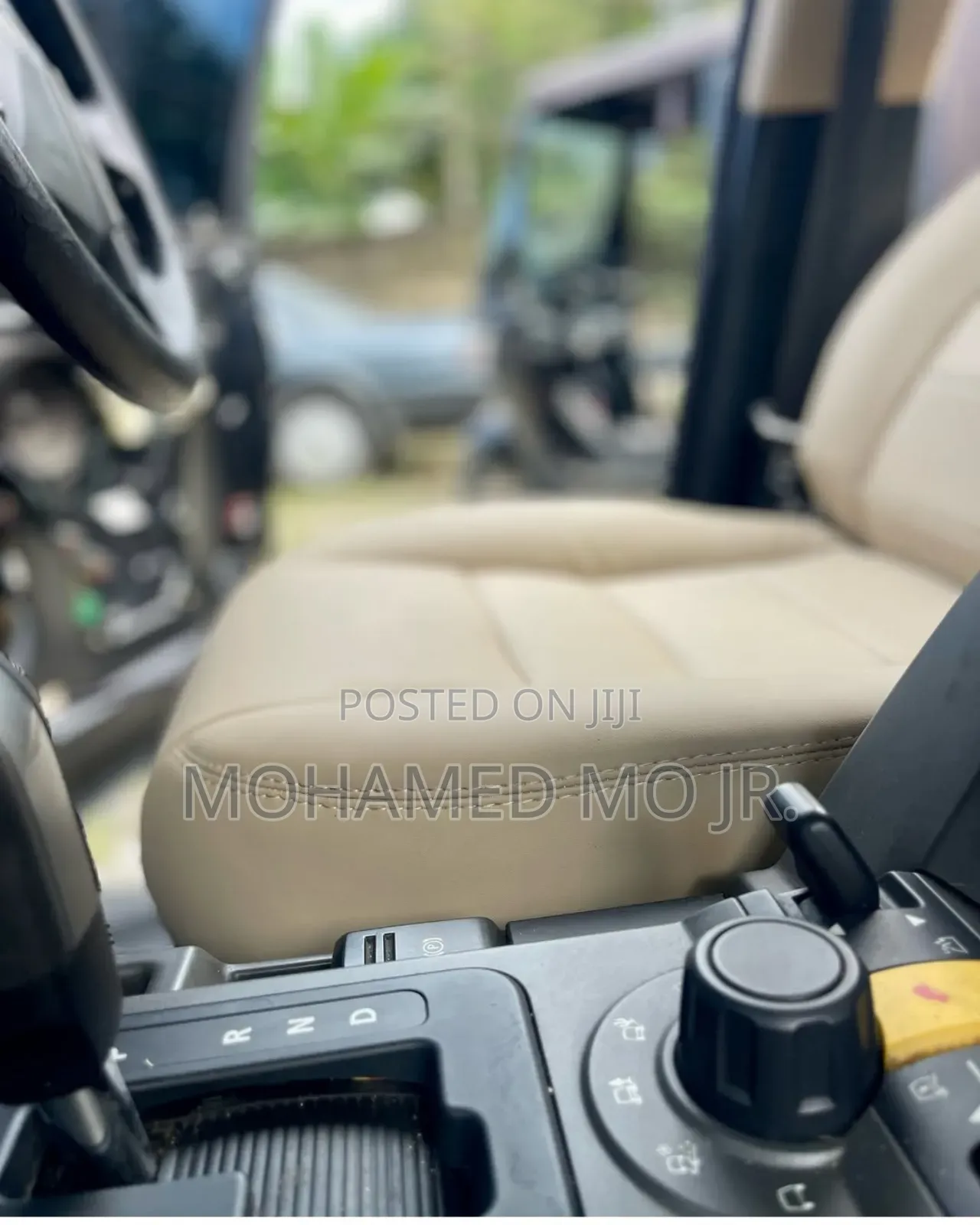 Landrover Full Interior.