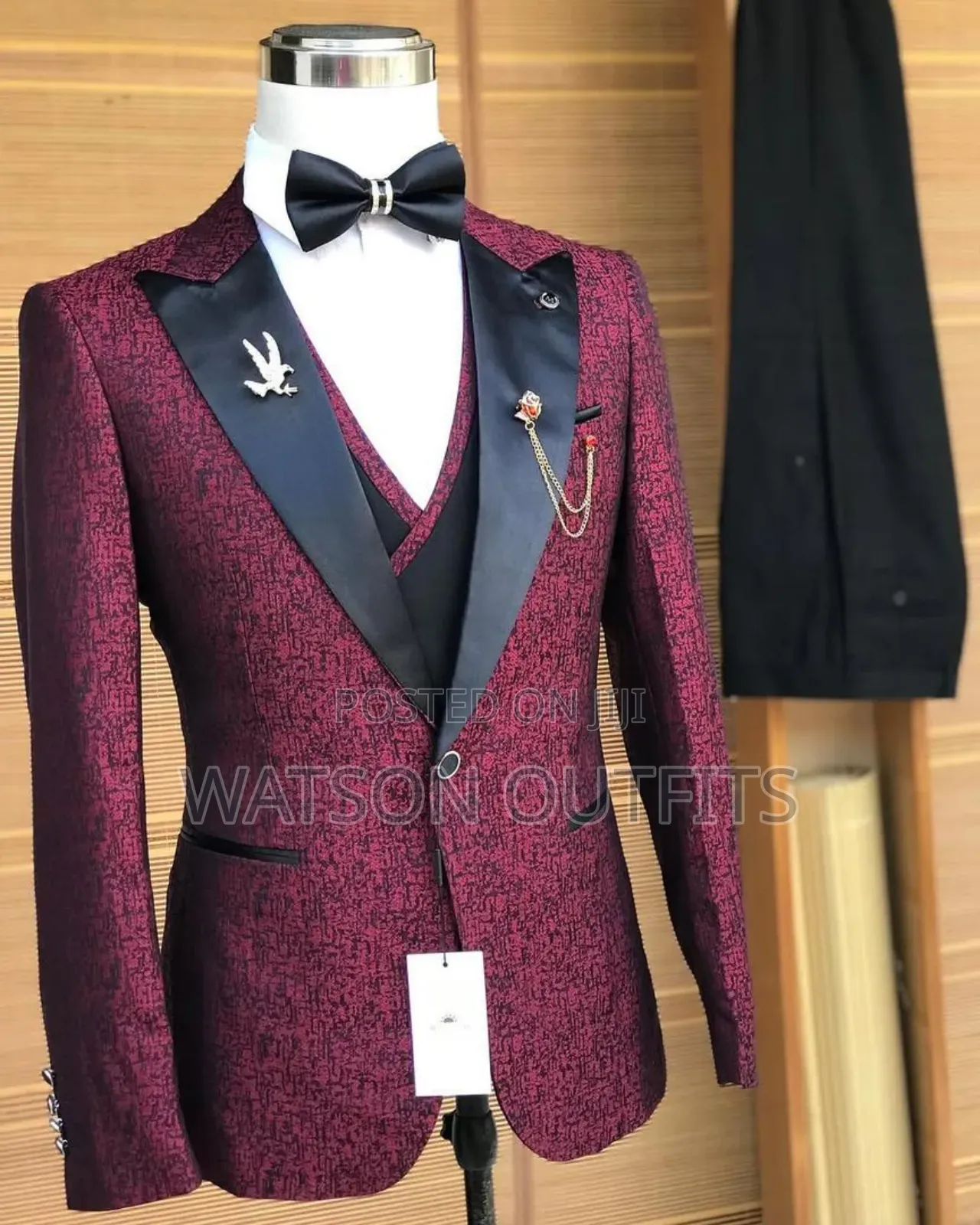 Men's Suits Slimly Worn