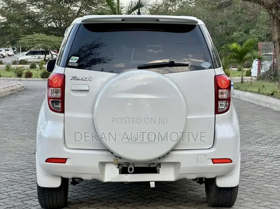Toyota Rush 1.5 RWD 2009 White