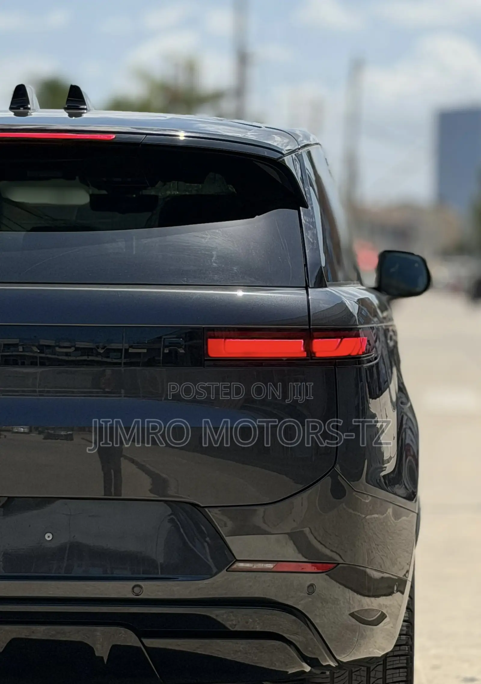 Land Rover Range Rover 2024 Gray