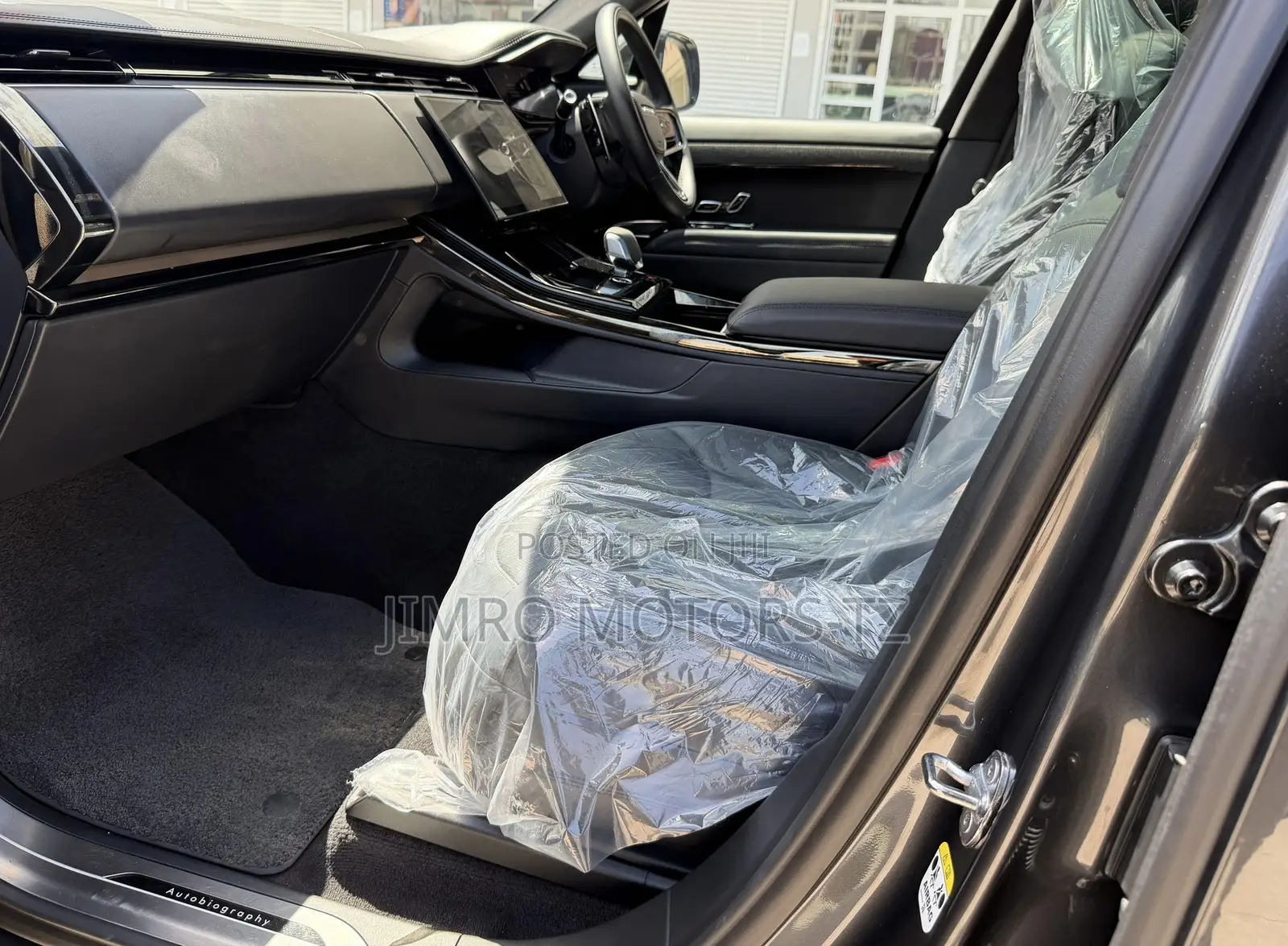 Land Rover Range Rover 2024 Gray