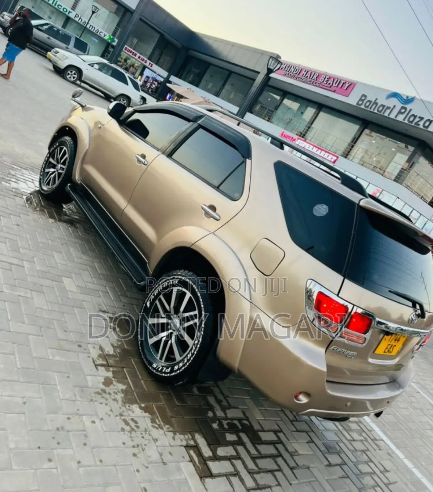 Toyota Fortuner 2007 Gold