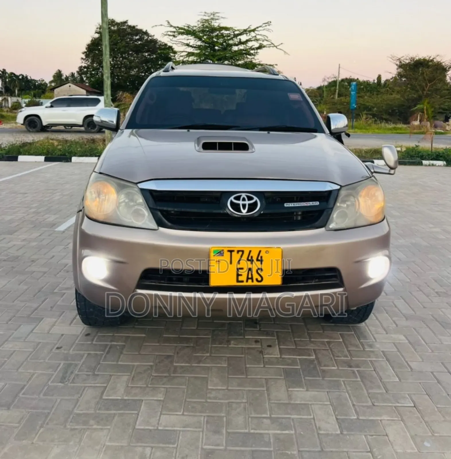 Toyota Fortuner 2007 Gold
