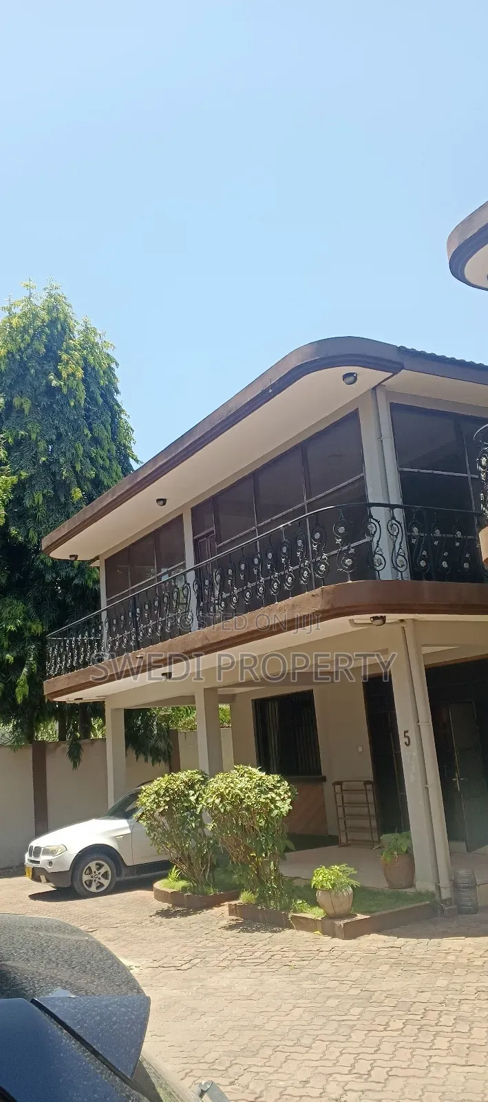 Furnished 3bdrm Villa in Swedi Property, Masaki for rent