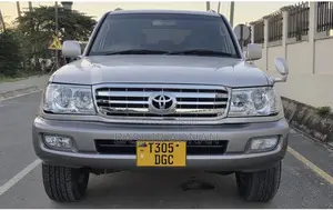 Toyota Land Cruiser HDJ 100 2000 Silver