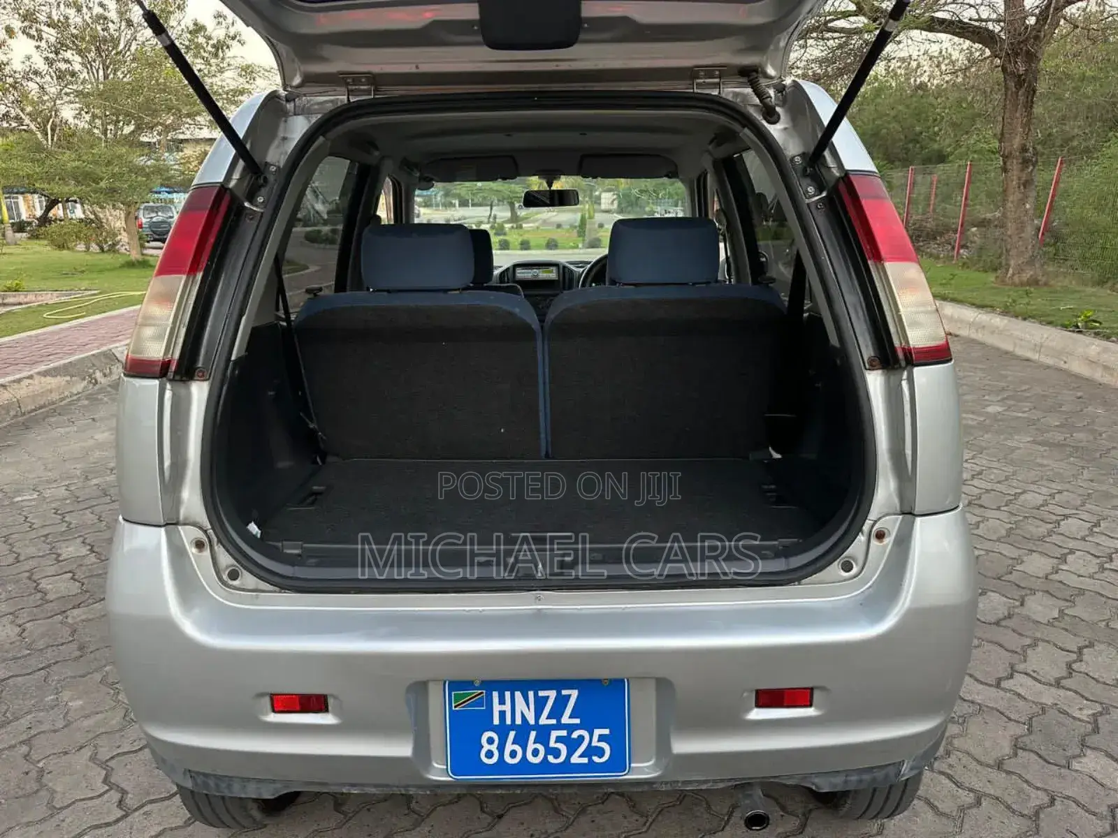 Suzuki Kei 0.7 5dr AWD 2007 Silver