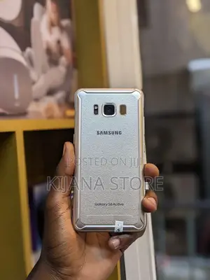 Samsung Galaxy S8 Active 64 GB Silver