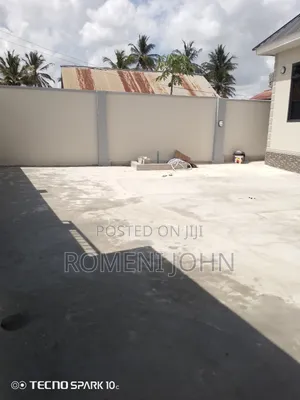 6bdrm Apartment in Tanzania Daresalaam, Ilala for rent