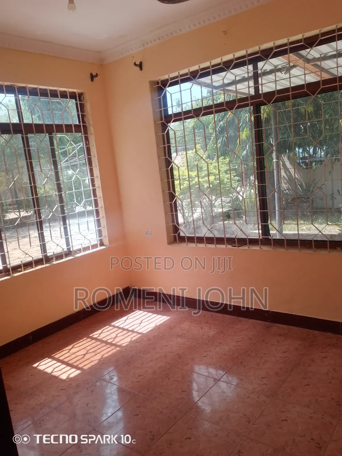 6bdrm Apartment in Tanzania Daresalaam, Ilala for rent