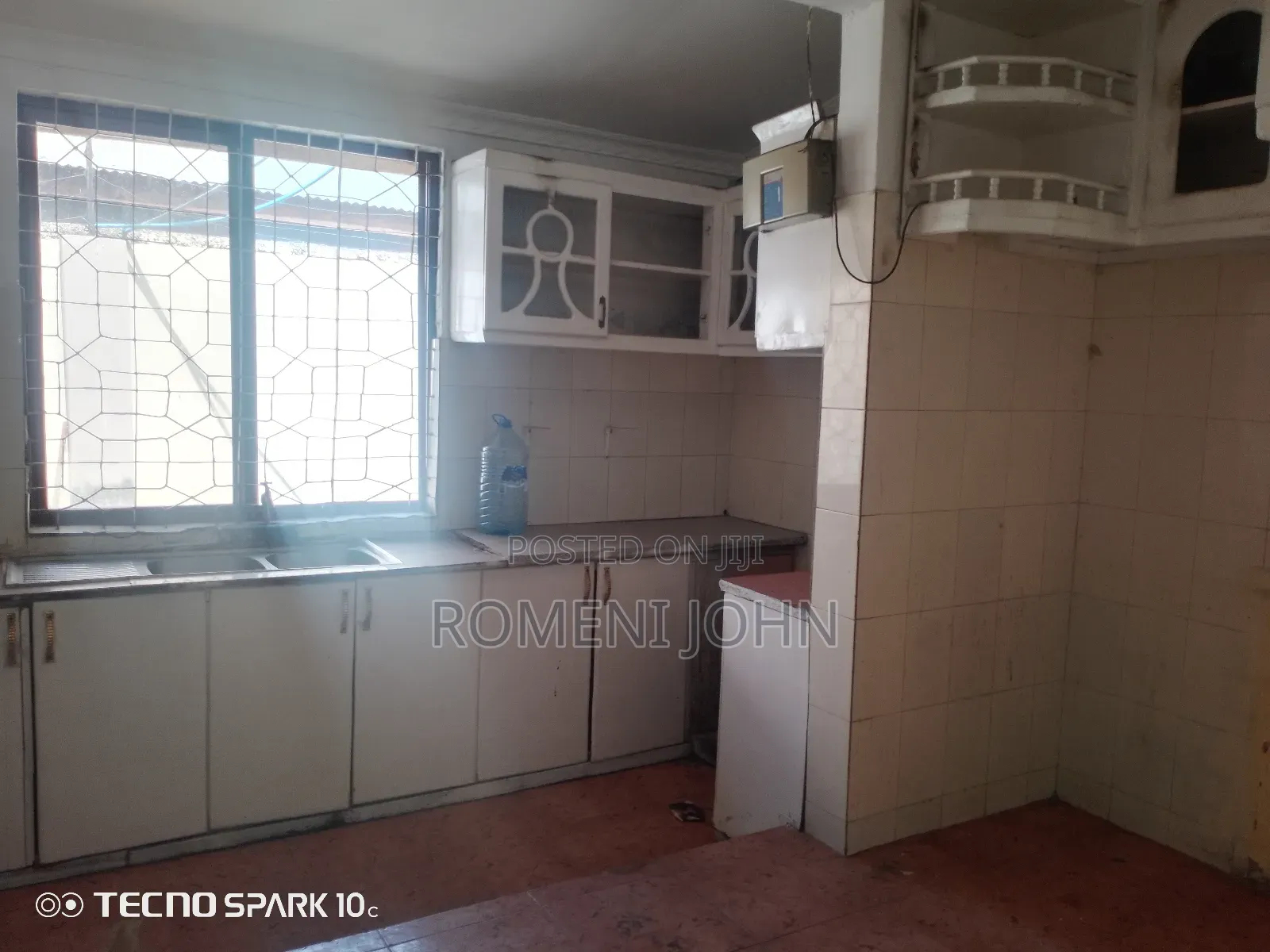 6bdrm Apartment in Tanzania Daresalaam, Ilala for rent
