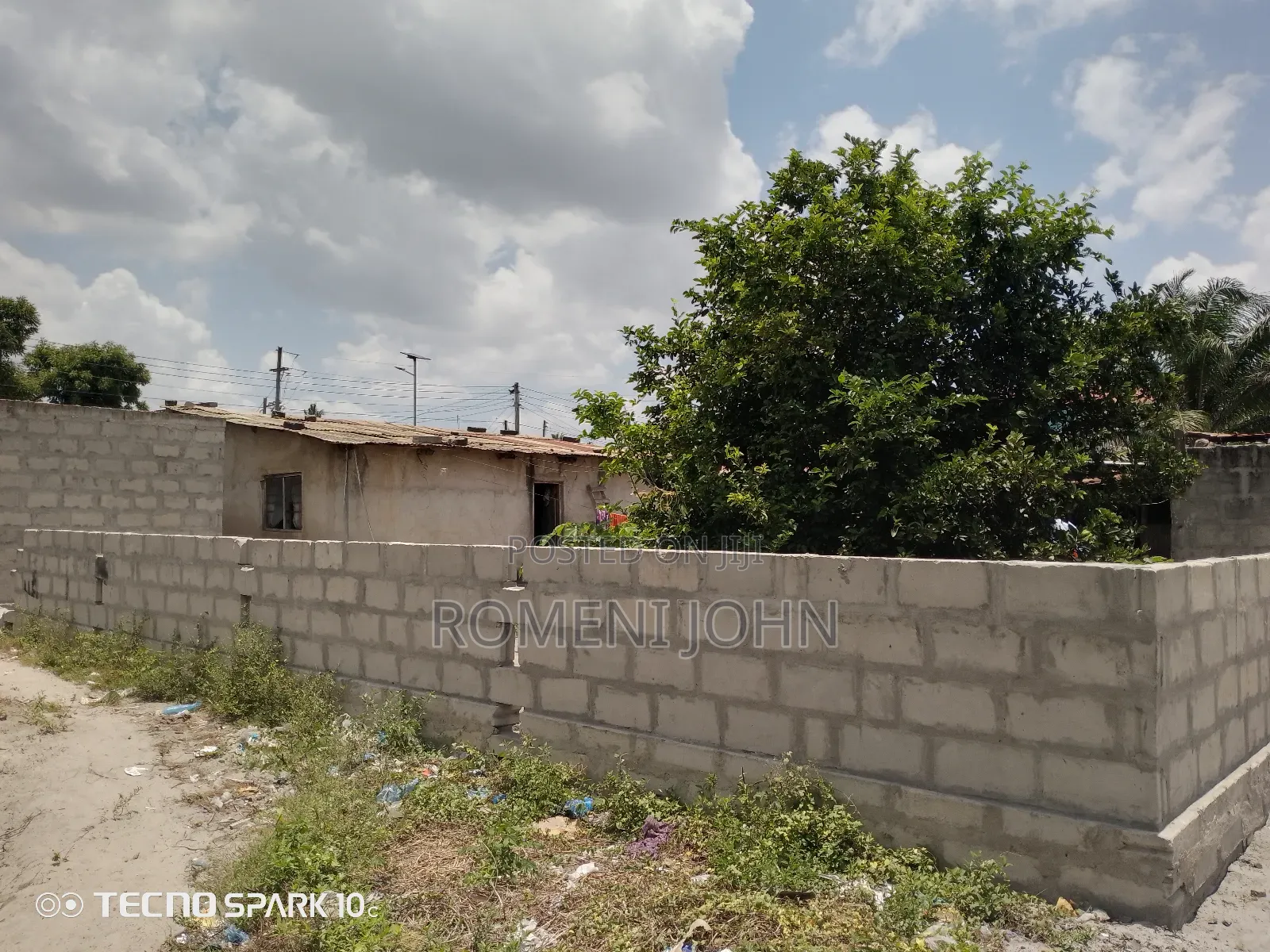 Eneo La Kibiashara Linauzwa Milioni 150 Ukonga Mumbasa.
