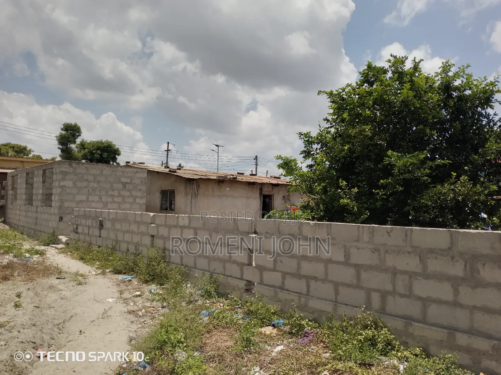 Eneo La Kibiashara Linauzwa Milioni 150 Ukonga Mumbasa.