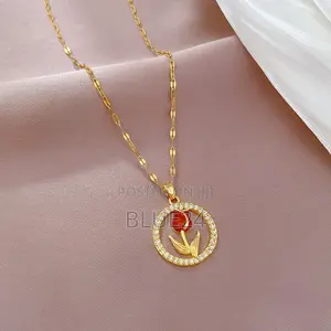 Charming and Elegant Tulip and Rose Pendant Necklace With Hollow