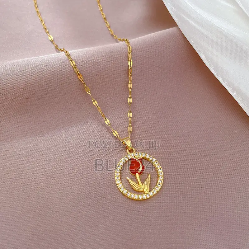 Charming and Elegant Tulip and Rose Pendant Necklace With Hollow