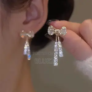 Fashion Trend Unique Design Geometric Elegant Classic Luxurious Zircon