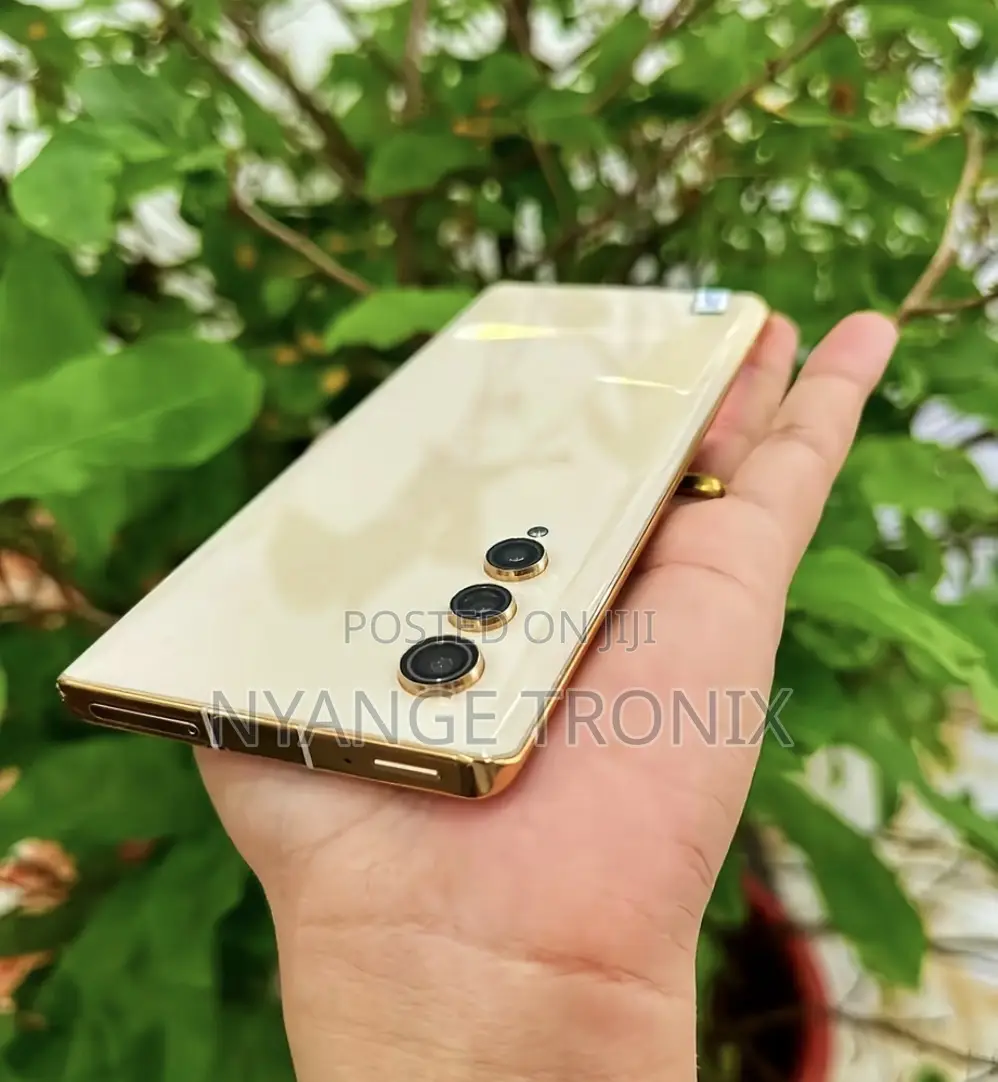 LG Velvet 128 GB Gold